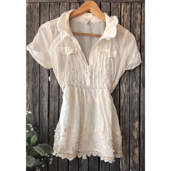 Free People Tops - FREE PEOPLE Peasant Short Sleeve Tie Back Blouse